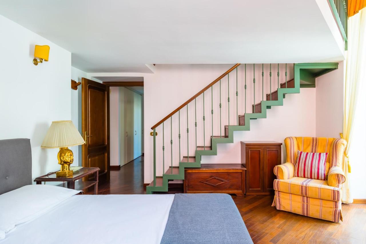 Grand Classic Apartment At San Martino By Napoliapartments Екстериор снимка