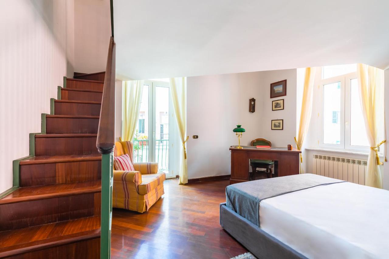 Grand Classic Apartment At San Martino By Napoliapartments Екстериор снимка