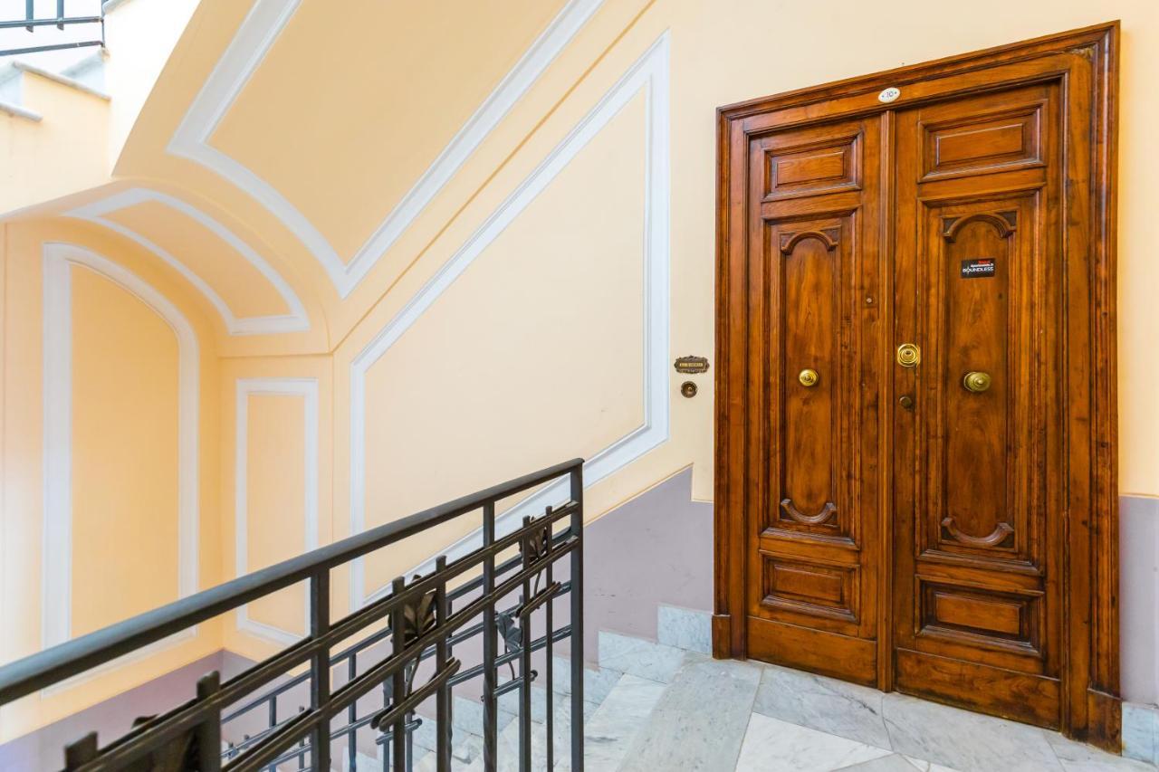 Grand Classic Apartment At San Martino By Napoliapartments Екстериор снимка
