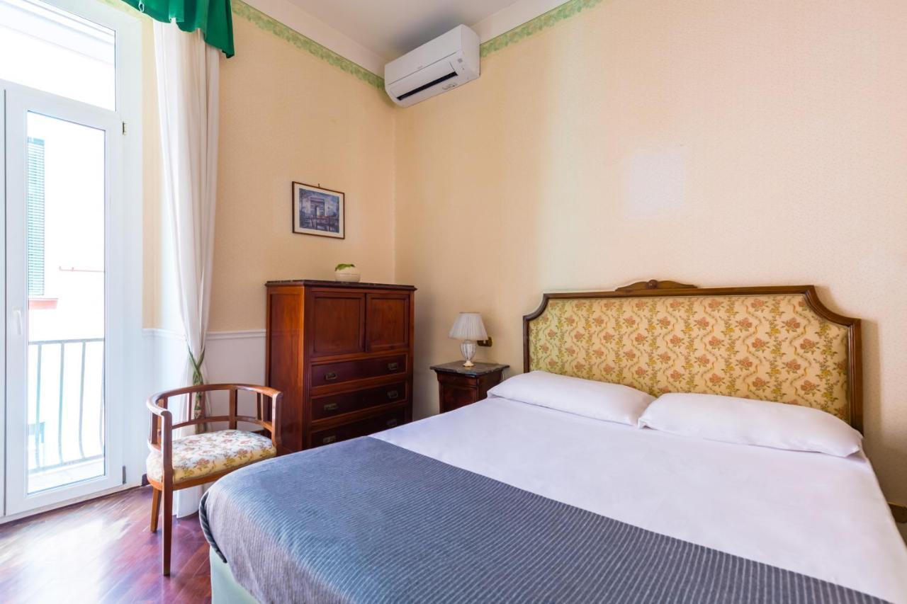 Grand Classic Apartment At San Martino By Napoliapartments Екстериор снимка